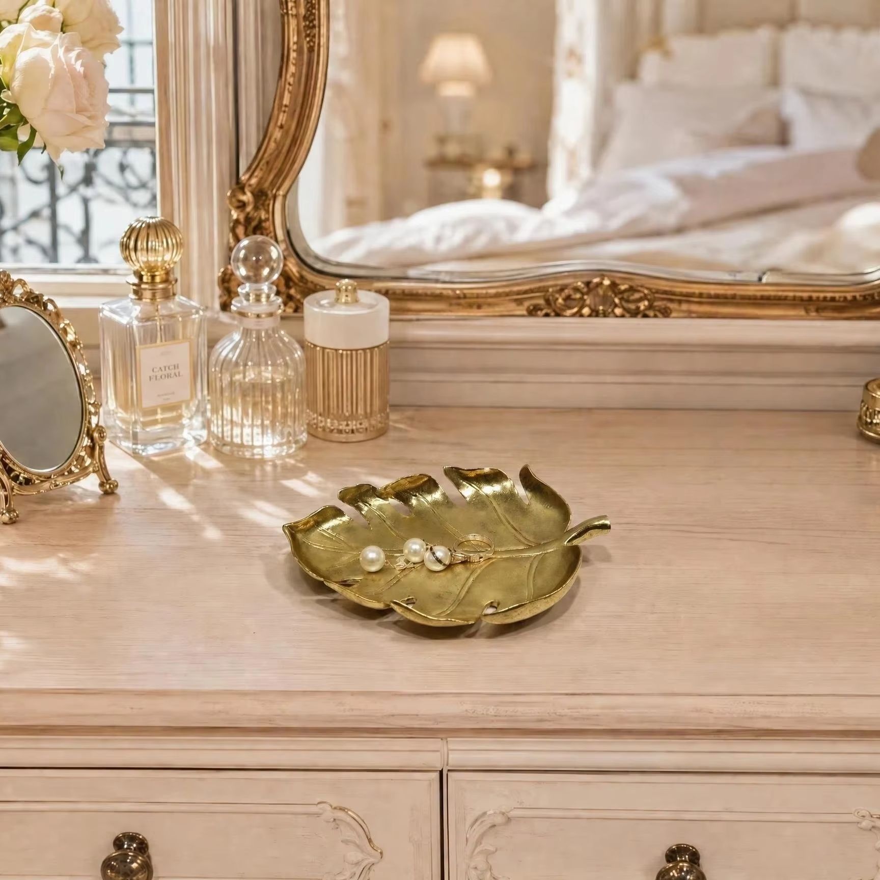 Light Luxury Golden Leaf Stora - Jewelry Making Desk 评论和价格