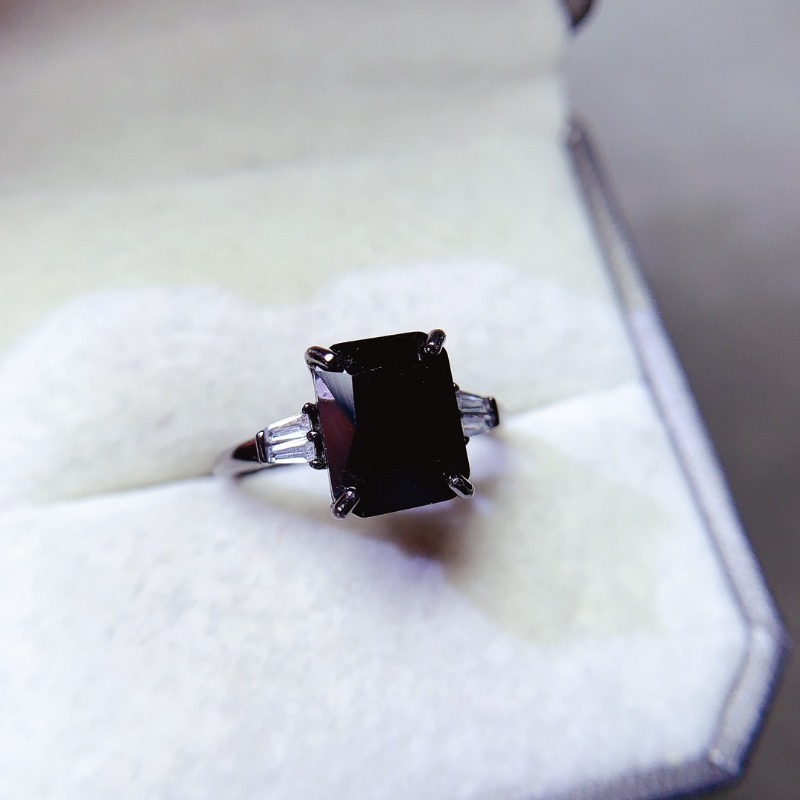 Natual Rectangle Black Spinel  - Jewelry Making University 评论和价格