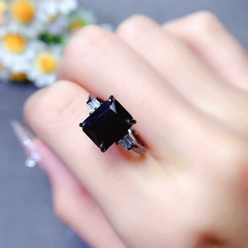 Natual Rectangle Black Spinel  - Jewelry Making University 评论和价格